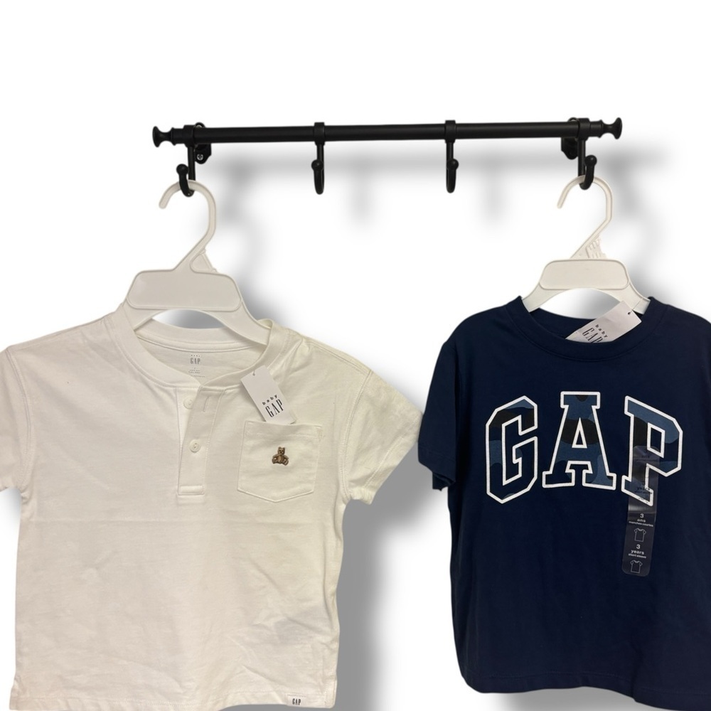 NWT GAP 3T White and Blue T-Shirt Set. 15% off w 2+ bundle!